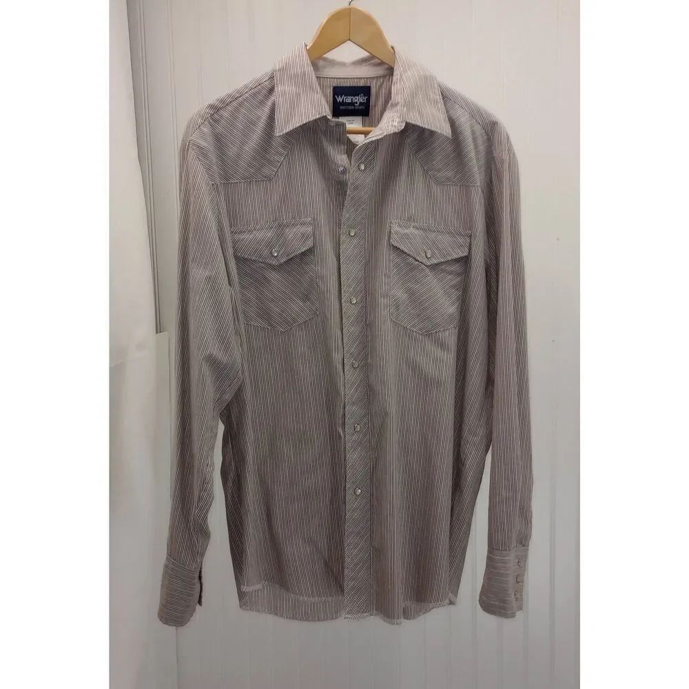 Wrangler Western style Pearl snap long sleeve shirt. Size XL